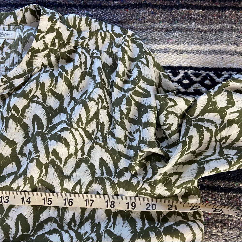 JACHS Girlfriend Olive Green White Abstract Button Down Top Blouse Shirt Medium - Picture 4 of 12